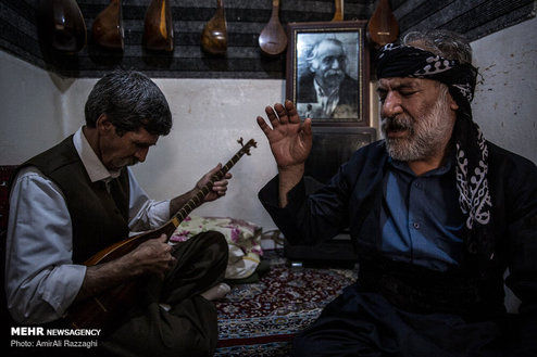 تصاویر: زندگی در تار و پودِ تنبور