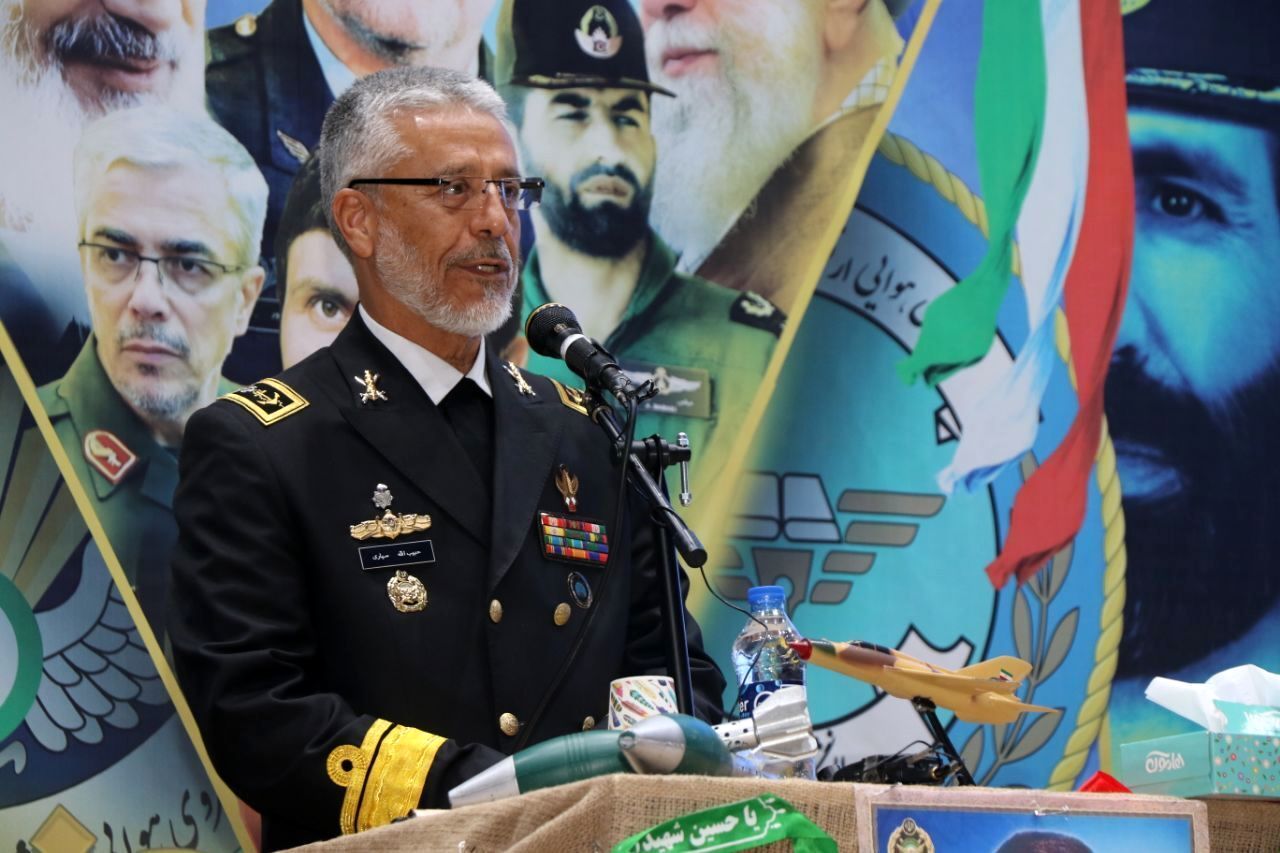 دریادار سیاری: ناوشکن جماران نمادی از خودکفایی و پیشرفت صنعتی کشورست