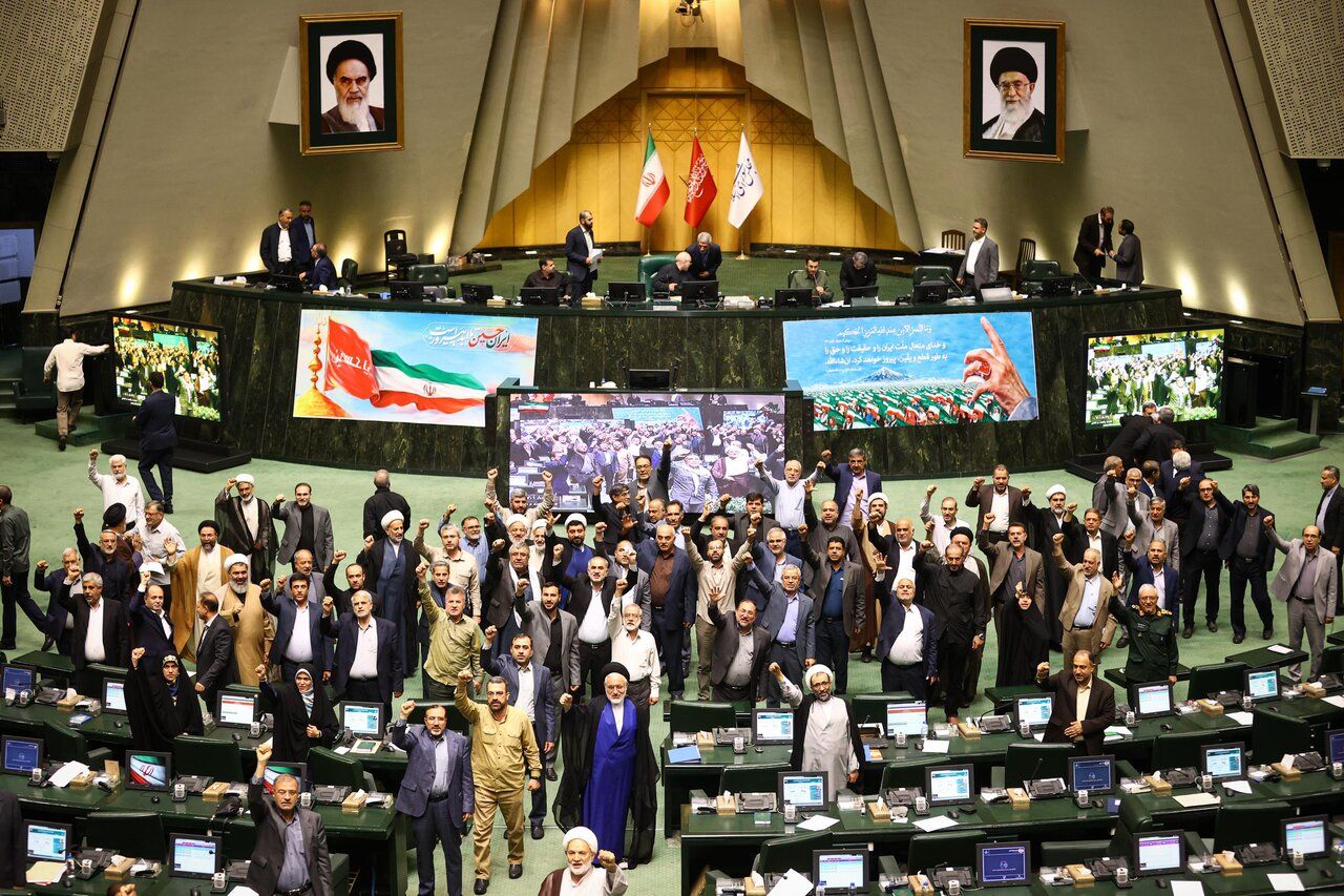  آیا مجلس درست تصمیم گرفت؟!