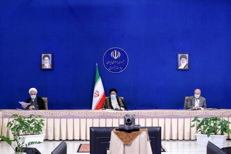 تصمیم‌گیری اصلاح ساختار بازار خودرو در جلسه سران قوا