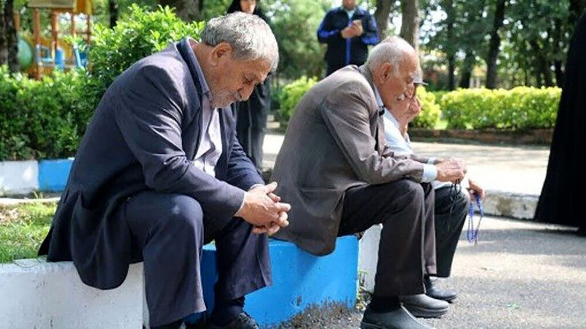 افزایش مجدد حقوق بازنشستگان در سال ۱۴۰۴ | وزیر کار تکلیف را مشخص کرد