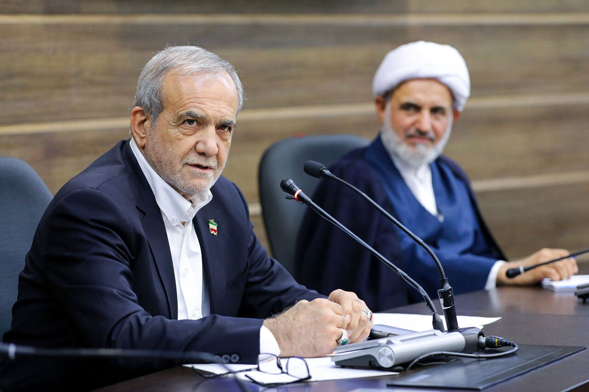 پزشکیان: بابت نقص‌ها و نارسایی‌ها از مردم عذرخواهی می‌کنم