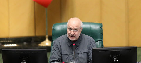 قالیباف مشغول معیشت مردم؛ اصلاحات درگیر تحریف و غربزدگی