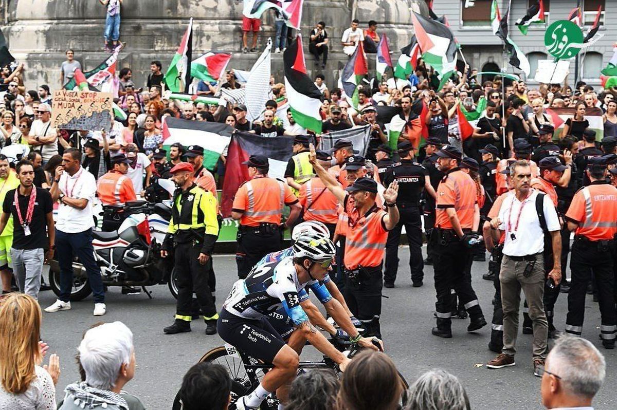 تنش و درگیری در تور دوچرخه‌سواری | حضور نماینده اسرائیل جنجال بپا کرد