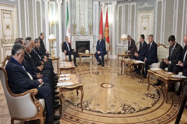 آغاز مذاکرات خصوصی روسای جمهور ایران و بلاروس 