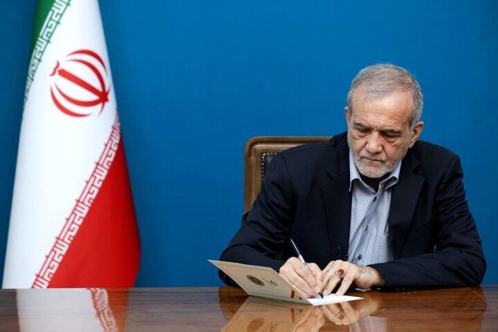 پزشکیان: خرمشهر امروز ایران، خلیج‌فارس و تنگه هرمز است