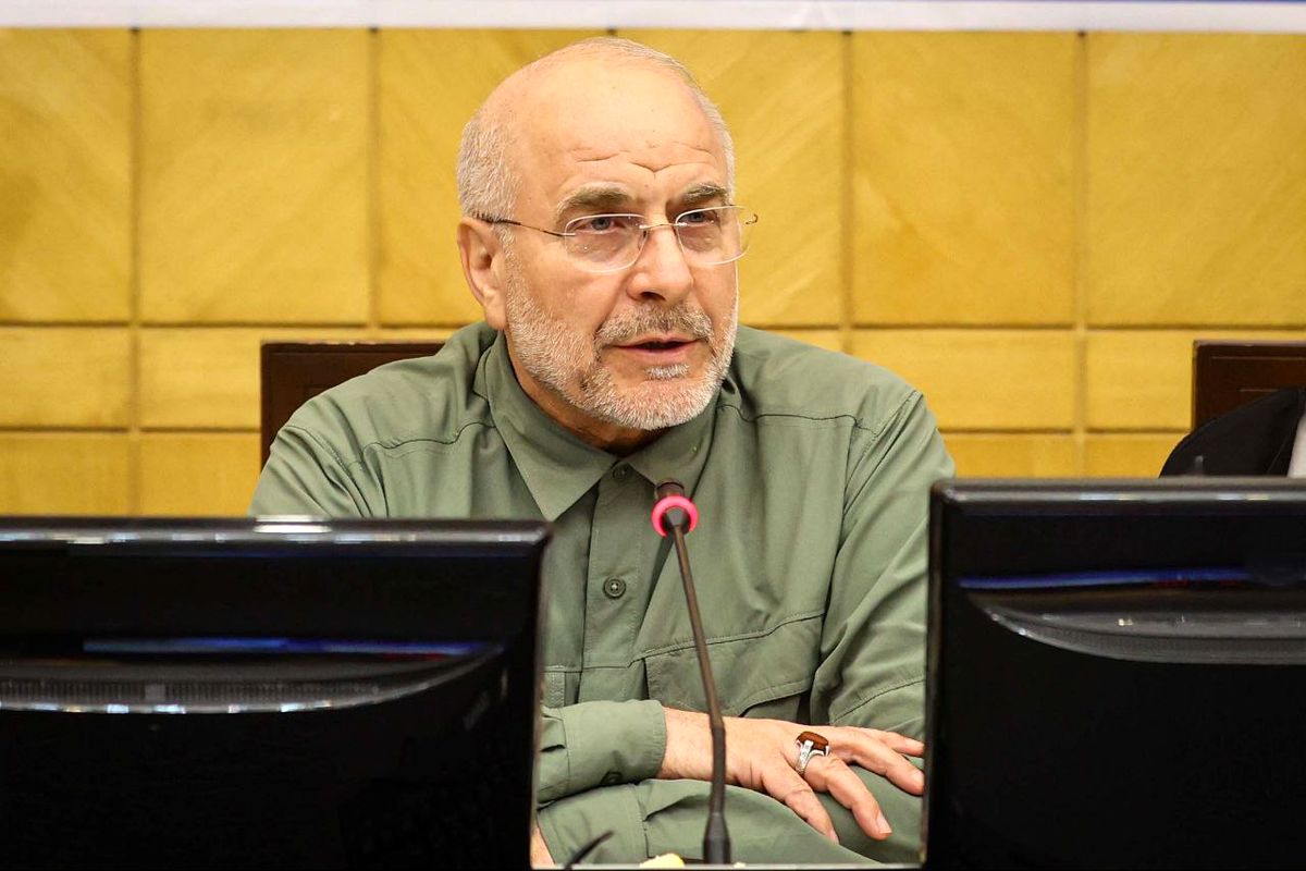 «مثل آینده تصمیم بگیرید» همان تقدم امر ملی است