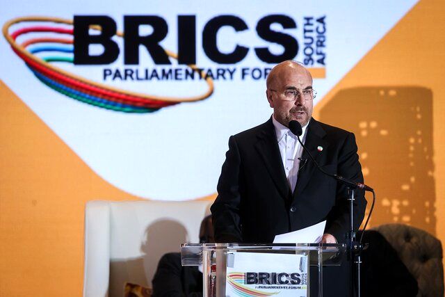 حضور قالیباف در مجمع پارلمانی بریکس، نشانه افول جهان تکقطبی بود