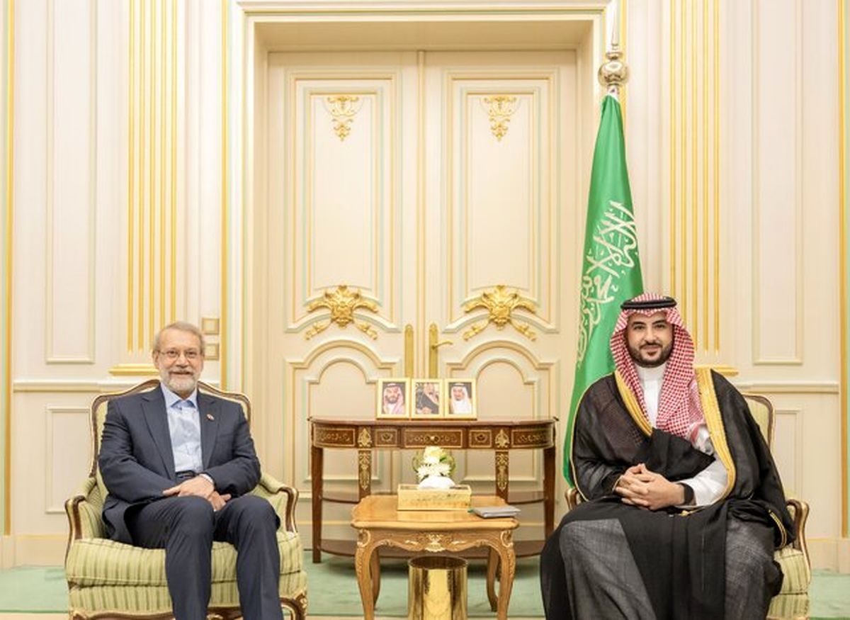 رایزنی لاریجانی و وزیر دفاع عربستان درباره اوضاع منطقه