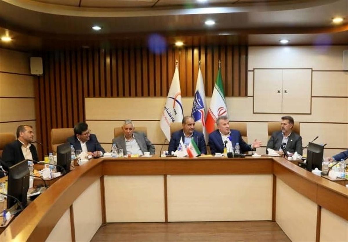 مجلس آماده قانونگذاری و ارائه طرح در حوزه فضایی