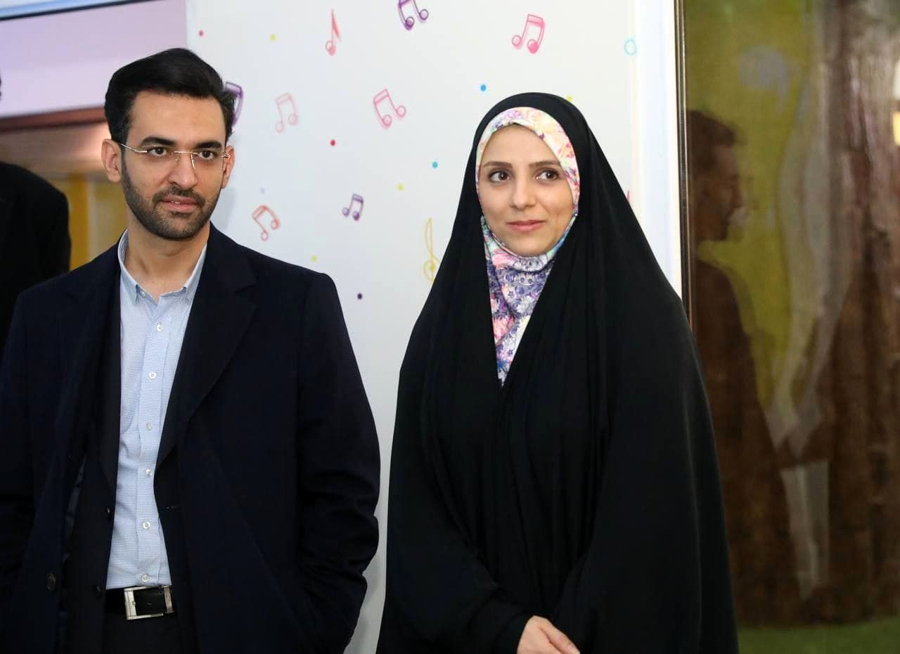 آذری جهرمی امروز ثبت نام می کند؟