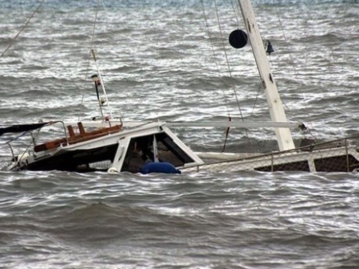 حادثه دریایی در اطراف آبهای لارک