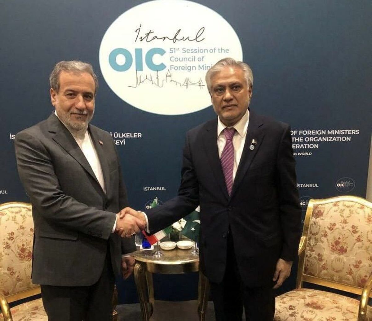 دیدار عراقچی با وزیر امور خارجه پاکستان