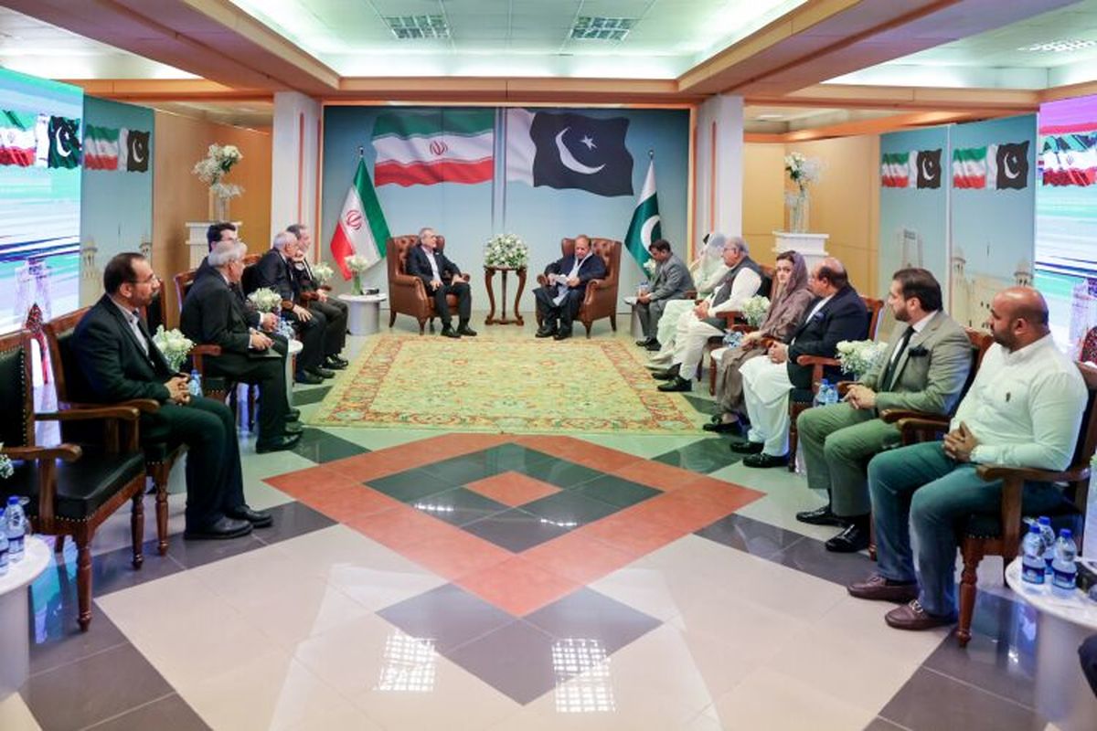 پزشکیان: مسلمانان توانمندیهای خود را با یکدیگر به اشتراک بگذارند