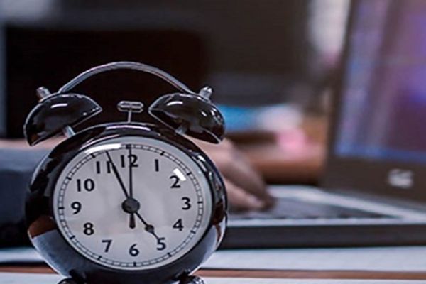 ساعت کار ادارات در ماه مبارک رمضان | ساعت کاری شناور شد؟