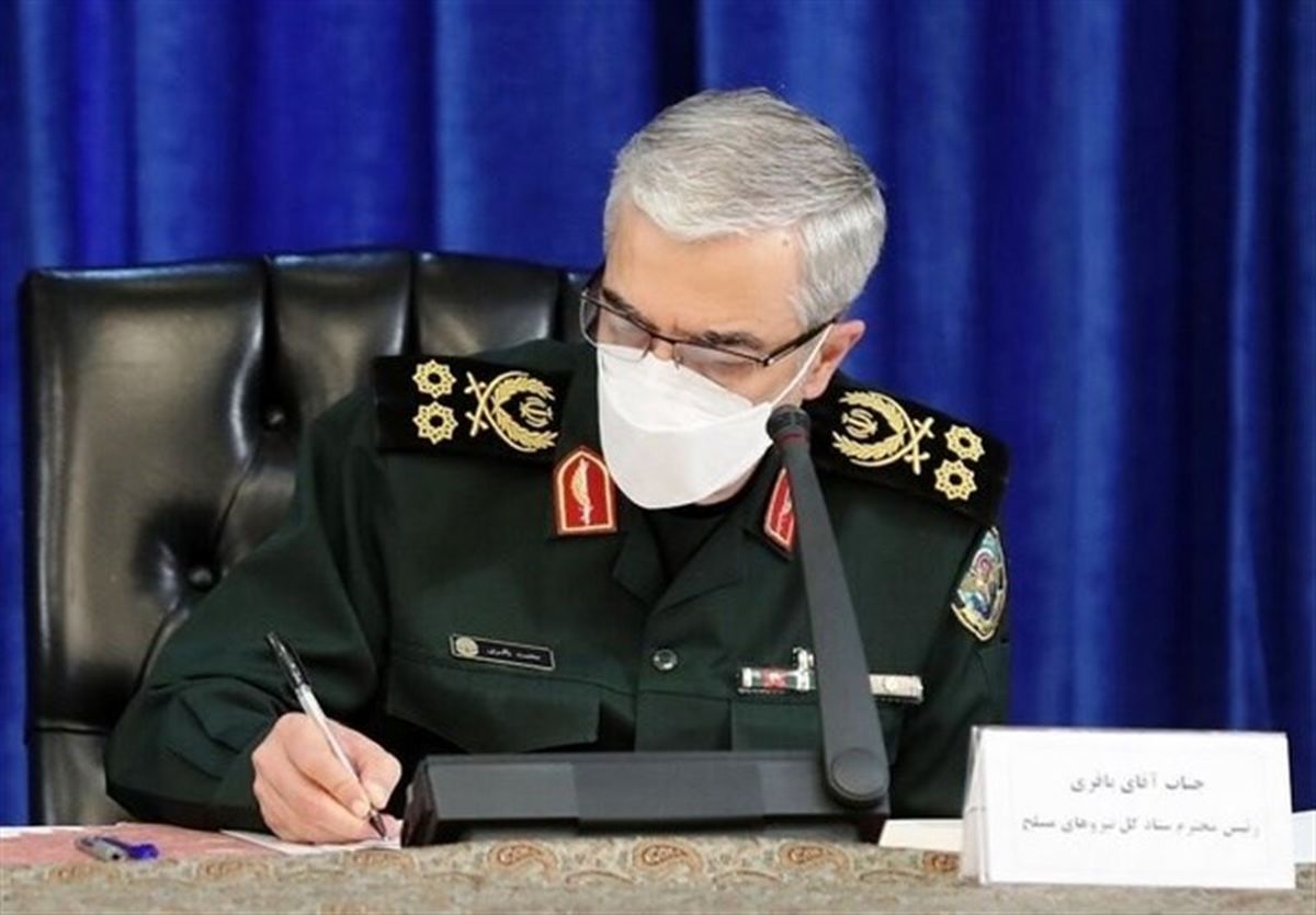 پیام سرلشکر باقری بمناسبت فرارسیدن سال نو میلادی