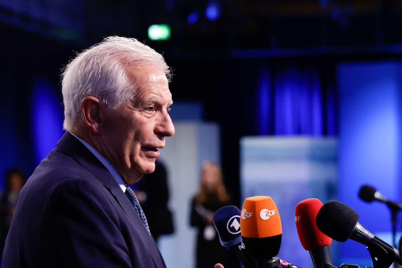 بورل : اتحادیه اروپا در حال بازنگری سیاست خود در قبال چین است