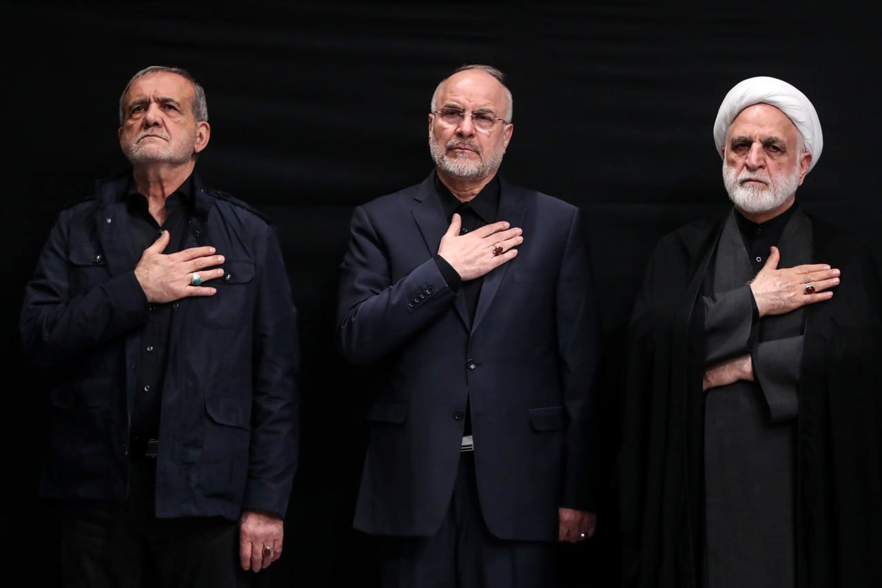 تصاویر: حضور قالیباف در سومین شب مراسم عزاداری شهادت حضرت زهرا(س)  