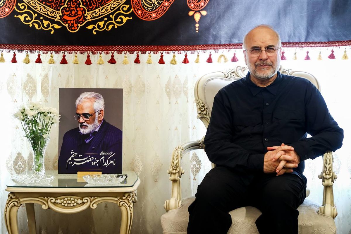  دیدار محمدباقر قالیباف با خانواده شهید محمدمهدی طهرانچی