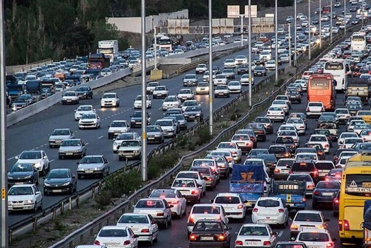 ترافیک سنگین در آزاد راه تهران- کرج | رانندگان عجله و شتاب نکنید