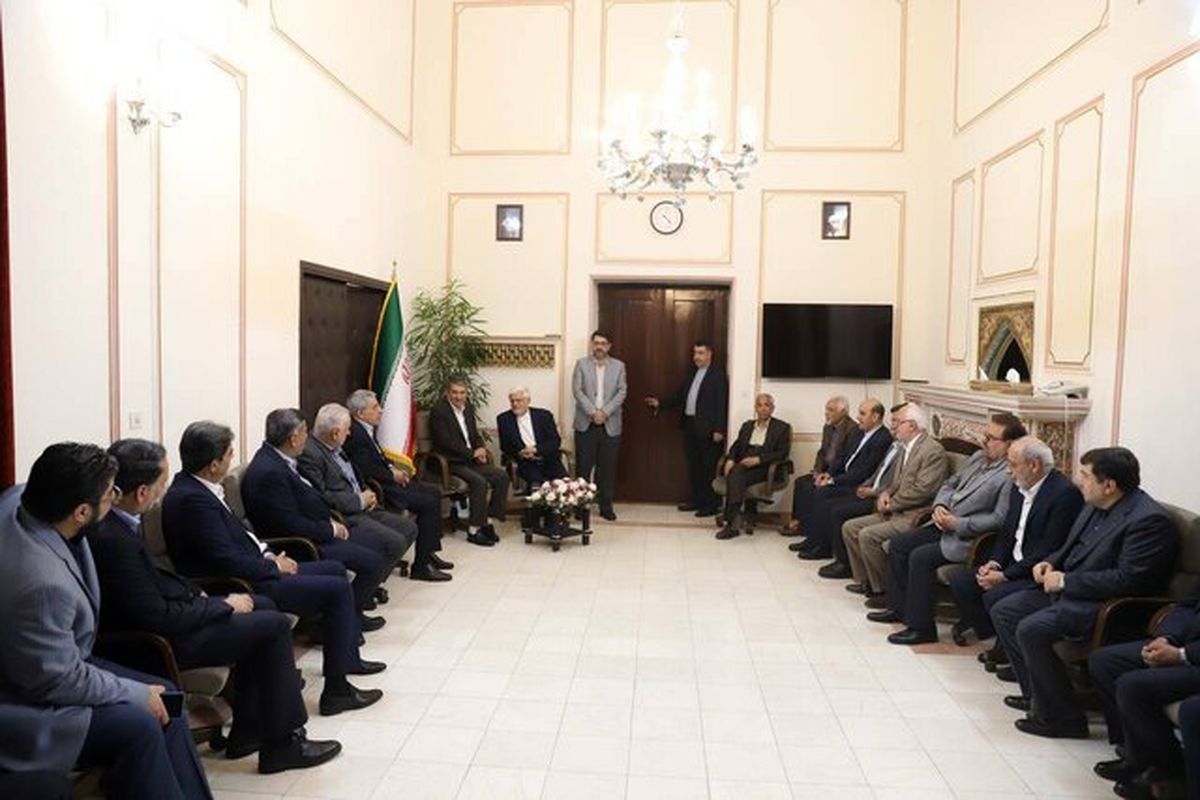 عارف: مذاکرات غیرمستقیم ایران و آمریکا در روند منطقی انجام می‌شود