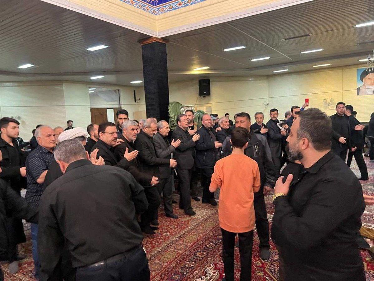 پزشکیان در مراسم احیای مسجد دانشگاه تبریز 