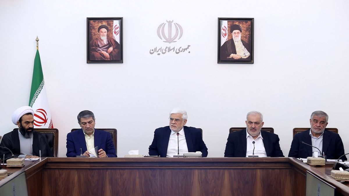 عارف: کشاورزی سنتی و غرقابی باید اصلاح شود