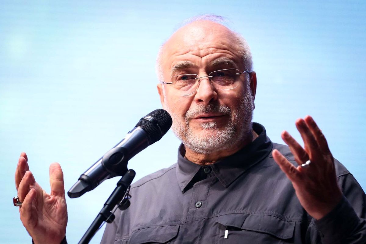 قالیباف: رهبر انقلاب مانند سال ۵۹ در قرارگاه فرماندهی جنگ حضور داشتند