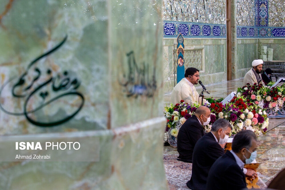 تصاویر: ترتیل خوانی قرآن کریم در حرم حضرت فاطمه معصومه(س)