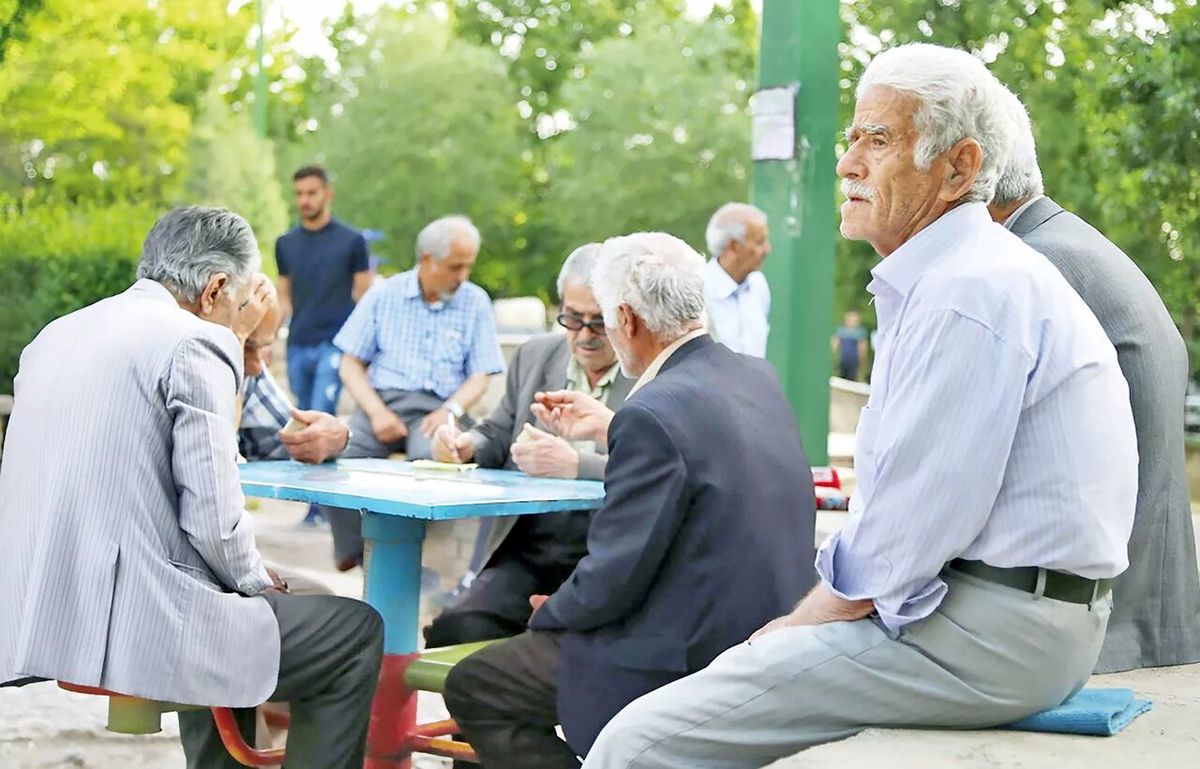 اصلاح مبلغ افزایش حقوق بازنشستگان سال ۱۴۰۵ | کدام بازنشستگان 18/000/000 تومان می گیرند؟