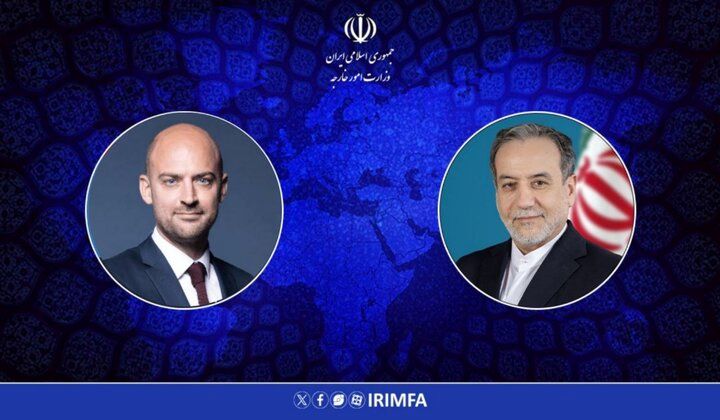 گفتگوی تلفنی وزرای خارجه ایران و فرانسه