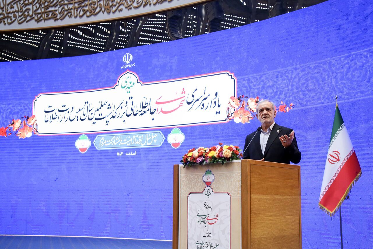 دولت از سربازان گمنام امام زمان در مسیر ایفای مسئولیتهای خود حمایت می کند