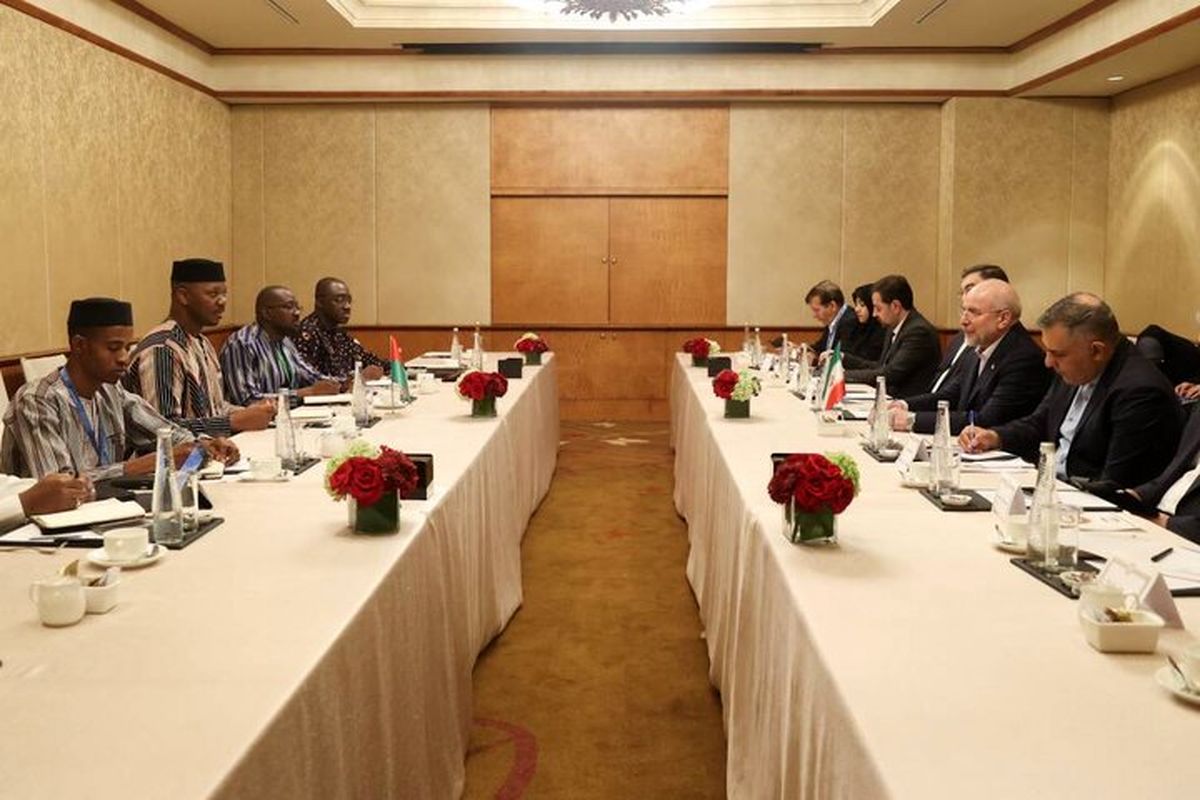 قالیباف: فعالیت سفارتخانه‌های ایران و بورکینافاسو، پل توسعه روابط است