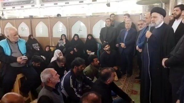 رئیسی : امروز دشمن از زائران حاج قاسم هم وحشت دارد