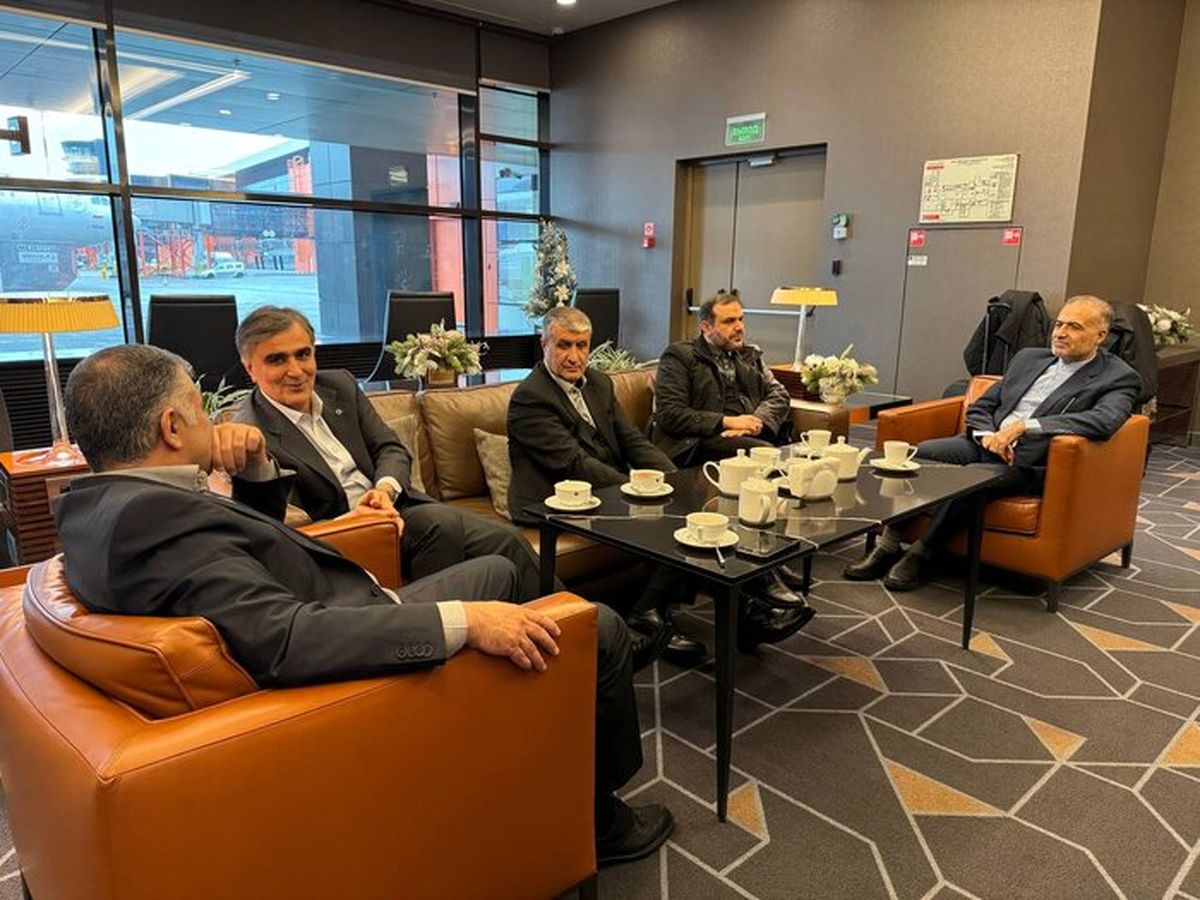 کدام دولتمردان، رئیسجمهور را در سفر مسکو همراهی میکنند؟