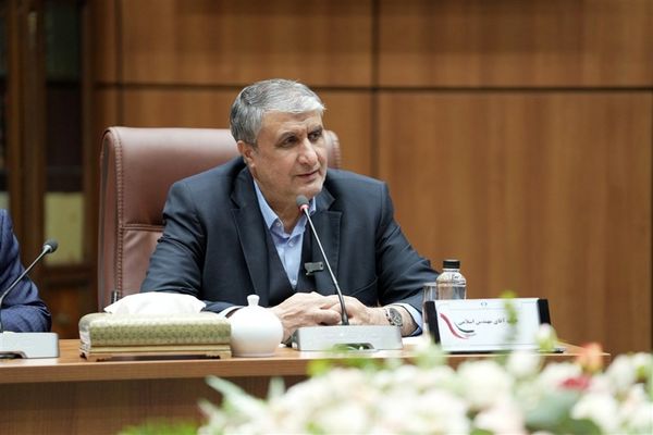 اسلامی: حرکت صنعت هسته‌ای بر روی ریل پیشرفت قرار دارد