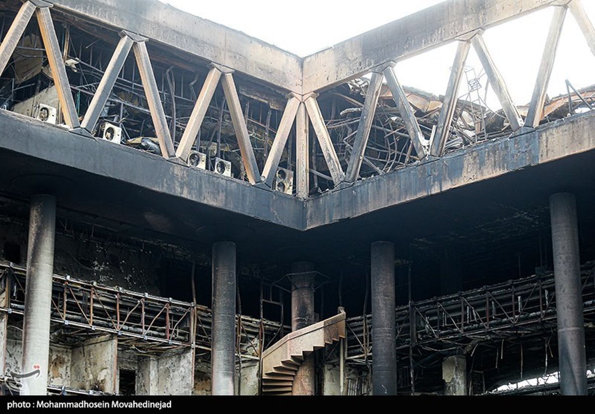  تصاویری دیده نشده از لحظاتی پس از حمله موشکی به ساختمان شیشه‌ای صداوسیما