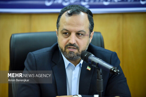 وزیر اقتصاد:  در آینده نزدیک اقتصاد پیشرو و موفقی را شاهد خواهیم بود