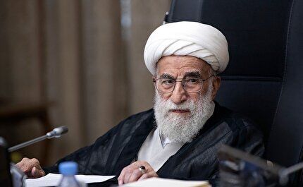  واکنش آیت‌الله جنتی به تهدید نظامی آمریکا علیه ایران