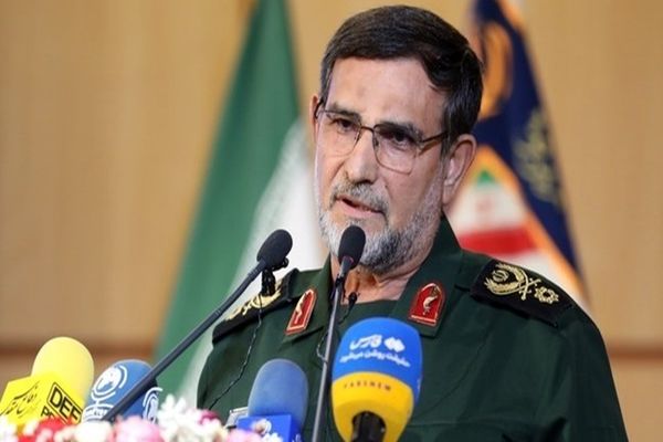 سردار تنگسیری: توان مقابله با ناوهای پیشرفته دشمن را داریم؟!