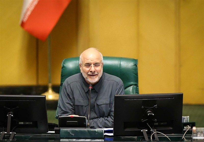 دولت در طول اجرای برنامه هفتم حق تولید خدمات ندارد/برای اجرای برنامه هفتم توسعه نسبت به دولت مطالبهگر و کمککننده هستیم
