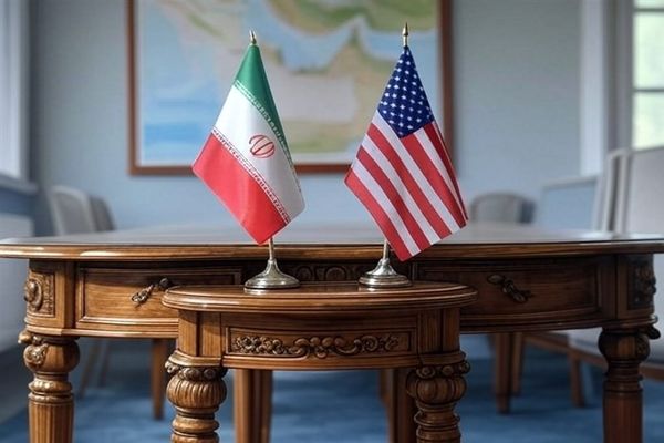 آغاز عصر «واقع‌گرایی مسلح»