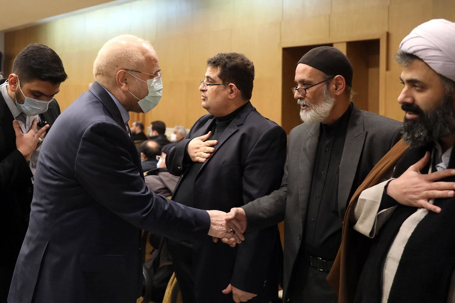 تصاویر: حضور قالیباف در مراسم ختم پدر سیدمصطفی آقامیرسلیم