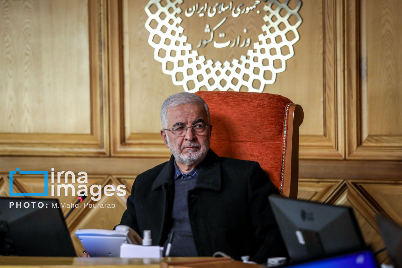 وزیر کشور: کارگران ستون‌های اصلی پیشرفت اقتصادی و اجتماعی هر جامعه‌ای هستند