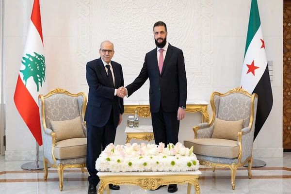 توصیه جولانی به لبنان: اشتباه ما در مذاکره با اسرائیل را تکرار نکنید!