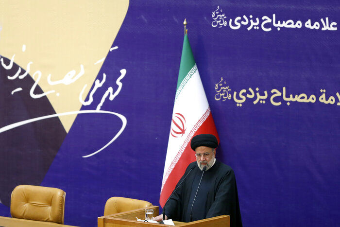 رئیسی: علامه مصباح عمار انقلاب اسلامی و ولایت بود 