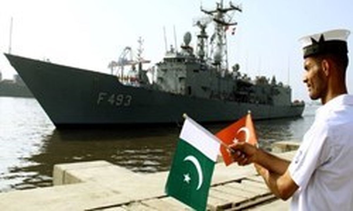 حضور ناو جنگی ترکیه در آب‌های پاکستان