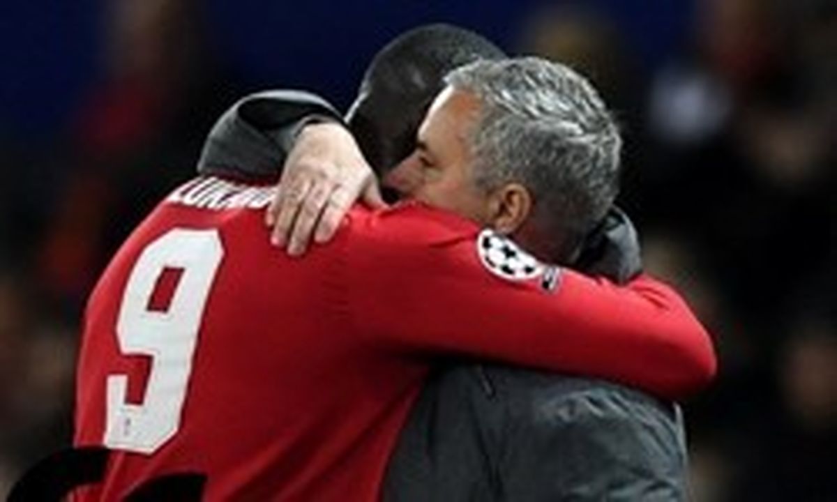 لوکاکو به شایعه اختلافش با مورینیو پایان داد