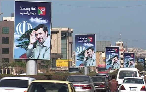 استقبال لبنانی‌ها از رئیس‌جمهور ایران موجب وحشت غربی‌ها و صهیونیست‌هاست