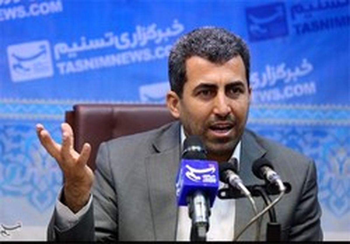پورابراهیمی: توقف اشتباهات فاحش دولت قیمت ارز را کاهش داد